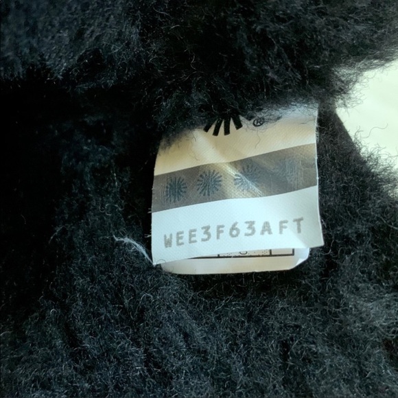 UGG Adirondack III Snow Leopard Black Waterproof Boots - Picture 9 of 10